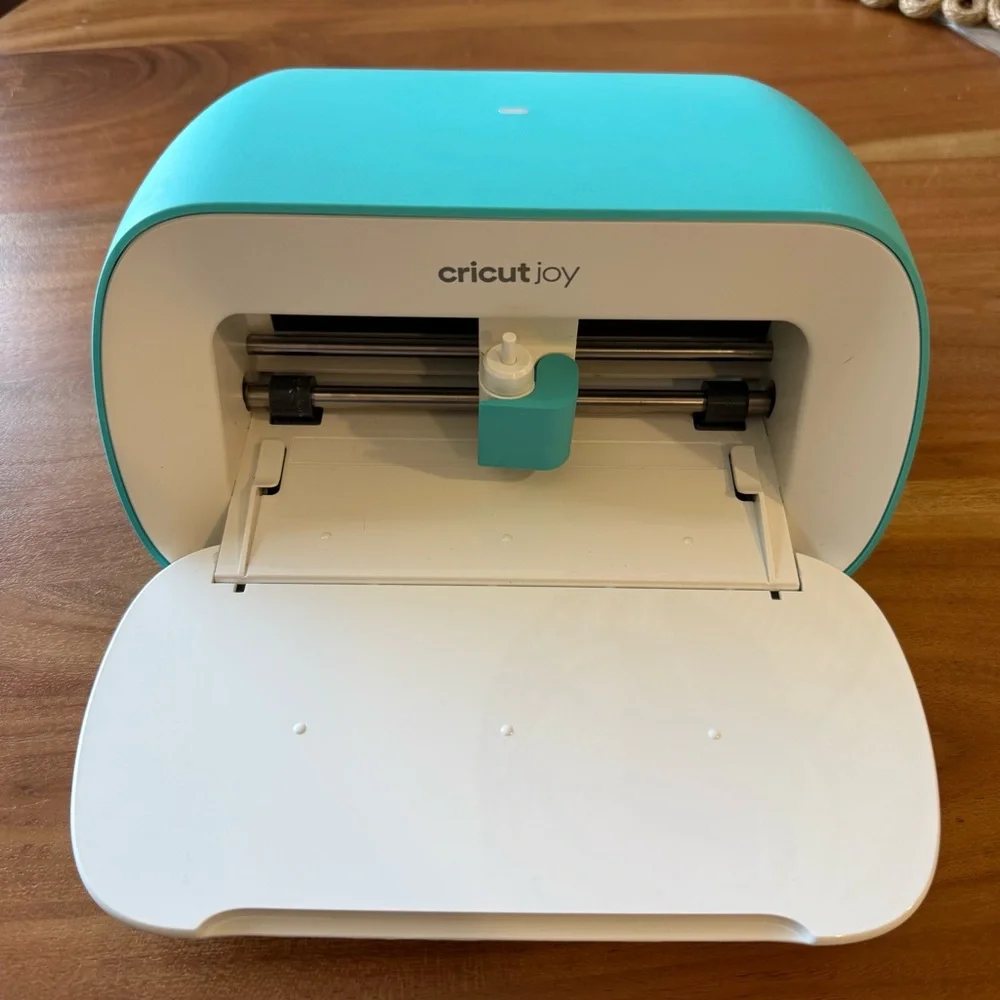 Cricut Joy - Picture 2 of 6